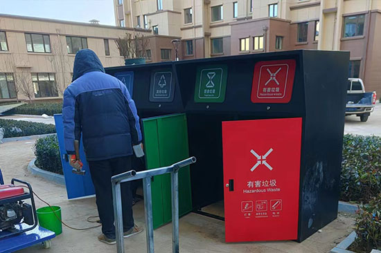 濰坊華都小區(qū)安裝四分類(lèi)垃圾桶罩